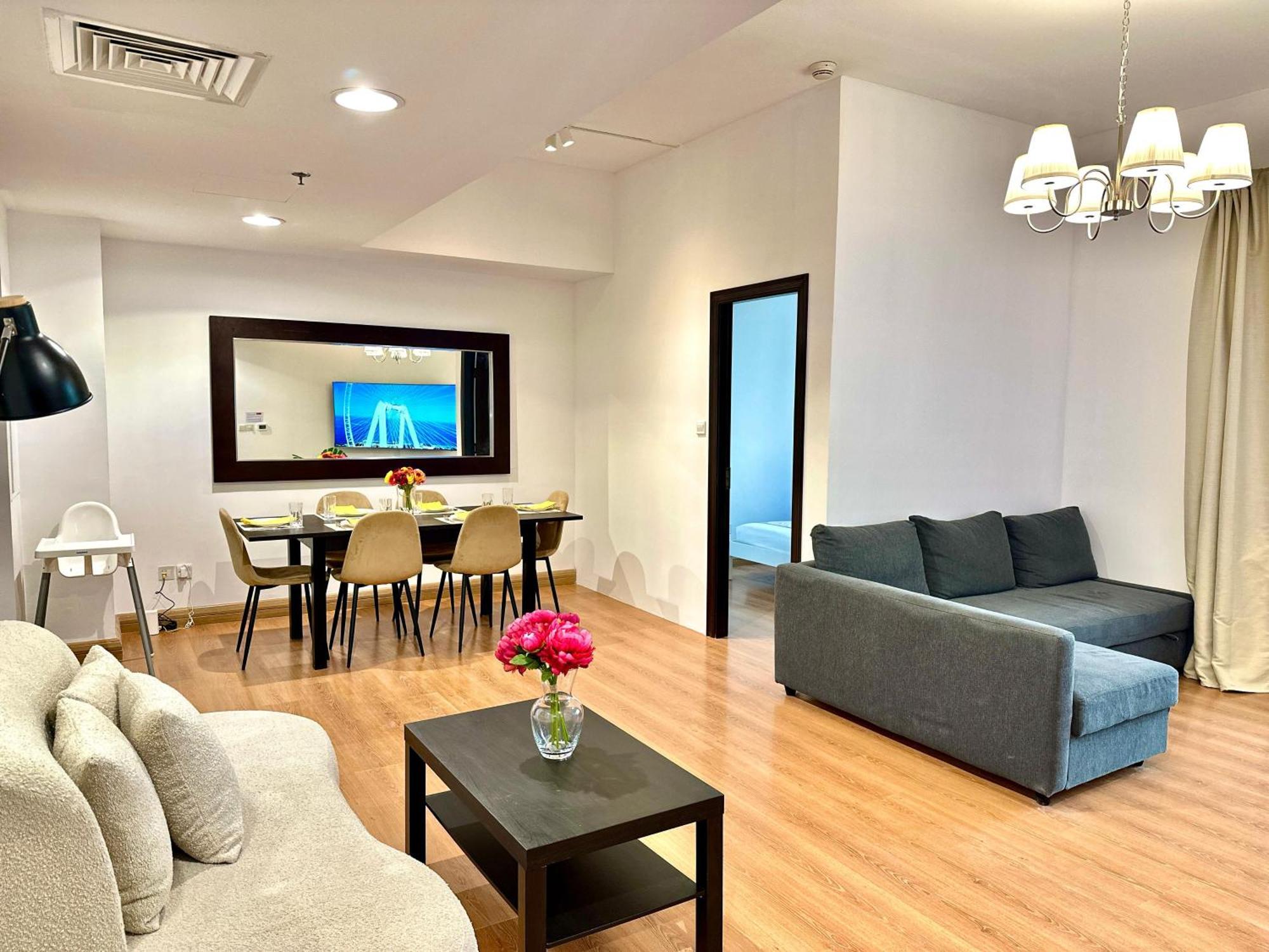 Beautiful 2Br & 4Br Apartments On Jbr Beach, Walking Distance To Bluewaters Island - By Sunkissed Holiday Homes دبي المظهر الخارجي الصورة